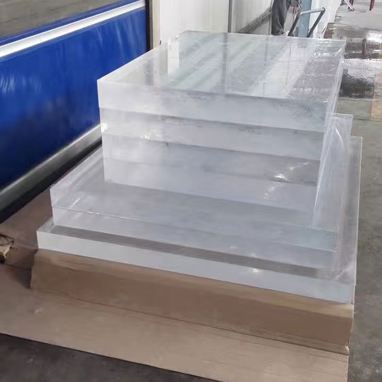 Elija nuestro tablero acrílico ultra transparente para mostrar completamente su creatividad