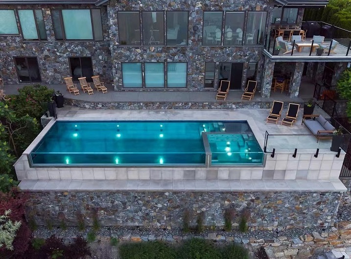 Piscina de paisaje acrílico al aire libre